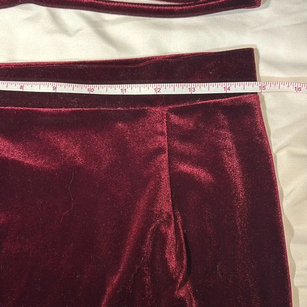 Fashion Nova Two Piece Velvet/Velour Skirt and Crop Top - Picture 4 of 9